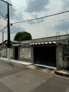 Casa com 3 Quartos à venda, 168m² no Nossa Senhora das Graças, Manaus