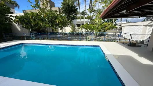Casa de Condomínio com 4 Quartos para venda ou aluguel, 300m² no , Porto Seguro
