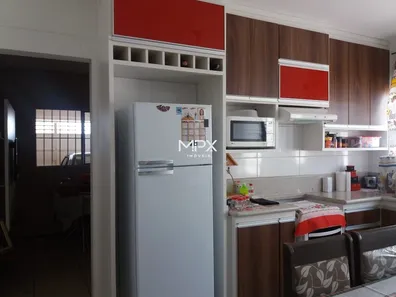 Casa com 2 Quartos à venda, 120m² no Jardim São Carlos, Rio das Pedras
