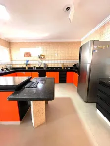 Casa de Condomínio com 3 Quartos à venda, 325m² no Região dos Lagos, Brasília
