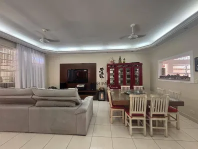 Casa com 4 Quartos à venda, 200m² no Guaiúba, Guarujá