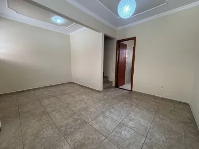 Casa com 3 Quartos para alugar, 67m² no Itapoã, Belo Horizonte