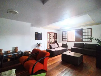 Casa com 3 Quartos à venda, 105m² no São Pedro, Belo Horizonte