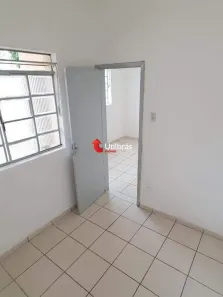 Casa com 3 Quartos à venda, 180m² no Primeiro de Maio, Belo Horizonte