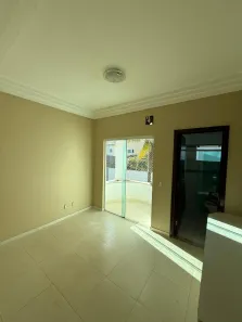 Casa de Condomínio com 4 Quartos para alugar, 370m² no Residencial Granville, Goiânia