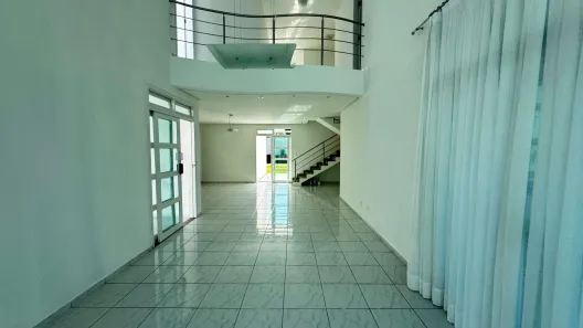 Casa de Condomínio com 4 Quartos para alugar, 300m² no Candelária, Natal