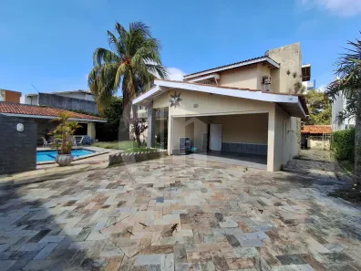 Casa com 4 Quartos para alugar, 445m² no Coroa do Meio, Aracaju