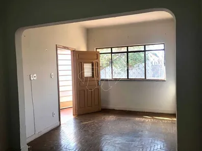 Casa com 3 Quartos à venda, 114m² no Centro, Araraquara