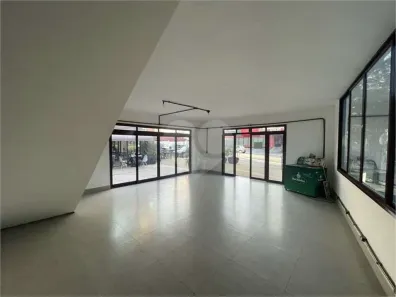 Ponto Comercial à venda, 176m² no Chácara São João, Carapicuíba