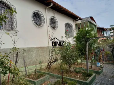 Casa com 5 Quartos à venda, 232m² no Ipê, Belo Horizonte