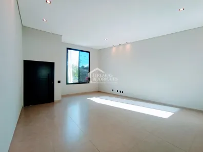 Casa de Condomínio com 3 Quartos à venda, 190m² no Castelo, Tremembé