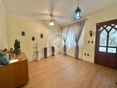 Casa de Condomínio com 5 Quartos à venda, 203m² no Fazenda Petrópolis - Residencial Monte Verde, Goiânia