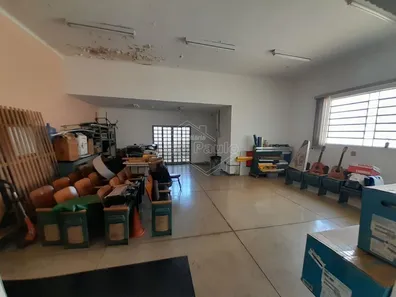 Imóvel Comercial com 3 Quartos à venda, 323m² no Centro, Araraquara