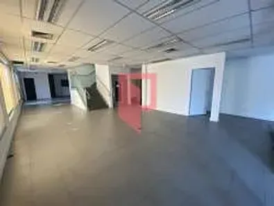 Prédio Comercial para alugar, 590m² no Indaiá, Belo Horizonte