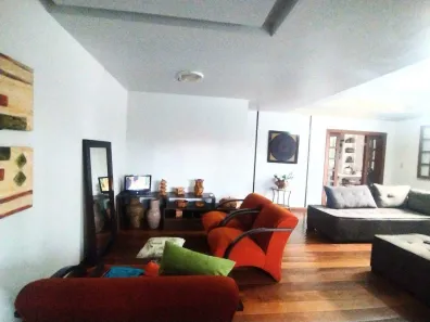 Casa com 3 Quartos à venda, 105m² no São Pedro, Belo Horizonte