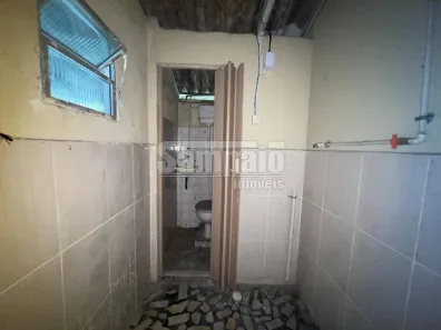 Casa com 1 Quarto para alugar, 25m² no Campo Grande, Rio de Janeiro