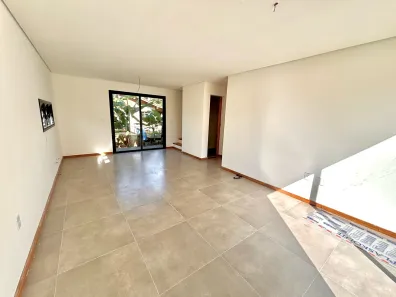 Sobrado com 3 Quartos para alugar, 100m² no , Garopaba