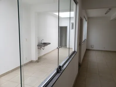 Prédio Comercial para alugar, 2400m² no Tirol (Barreiro), Belo Horizonte