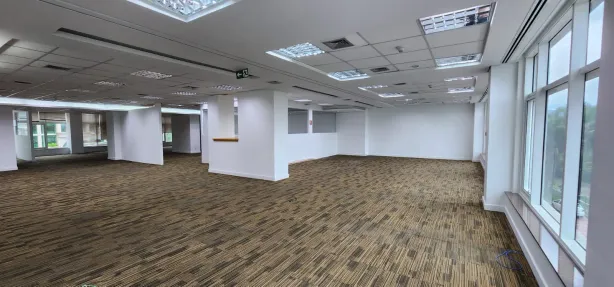 Sala Comercial para alugar, 556m² no Barra Olímpica, Rio de Janeiro