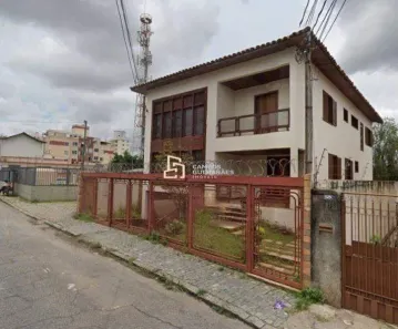 Casa com 8 Quartos para alugar, 399m² no Santa Tereza, Belo Horizonte