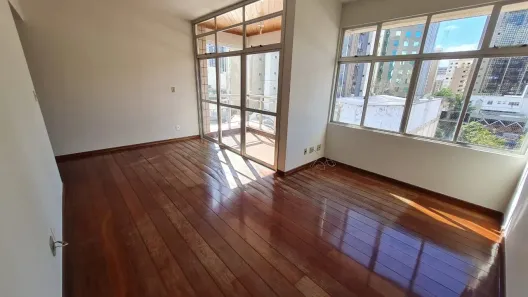 Apartamento com 3 Quartos para alugar, 95m² no Santo Antônio, Belo Horizonte