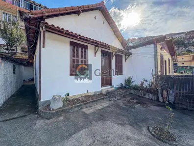 Casa com 2 Quartos para alugar, 120m² no Cascatinha, Petrópolis