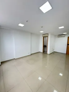 Sala Comercial para alugar, 30m² no Adrianópolis, Manaus
