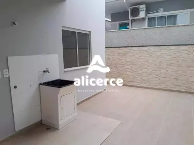 Sobrado com 2 Quartos para alugar, 91m² no Potecas, São José