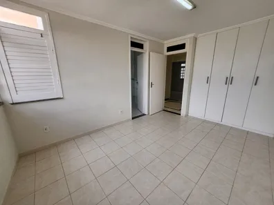 Casa com 5 Quartos para venda ou aluguel, 430m² no Coroa do Meio, Aracaju