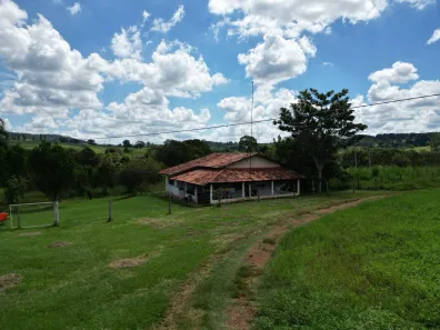 Fazenda/Sítio com 4 Quartos à venda, 1000m² no Área Rural de Inhumas, Inhumas