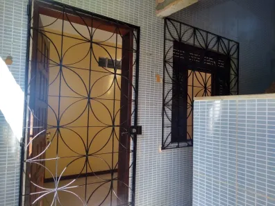 Casa com 2 Quartos à venda, 50m² no Cosme de Farias, Salvador