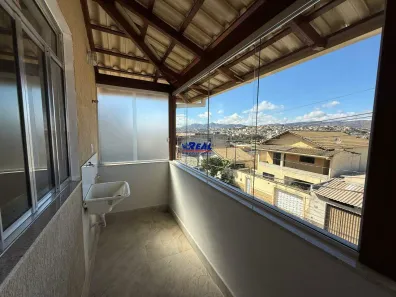 Casa com 3 Quartos para alugar, 45m² no Tirol (Barreiro), Belo Horizonte