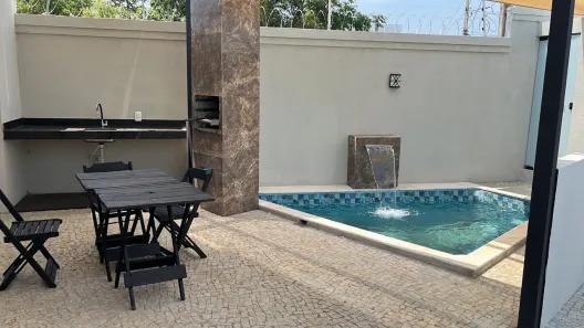 Casa de Condomínio com 4 Quartos para alugar, 187m² no Plano Diretor Sul, Palmas
