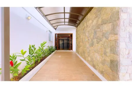 Casa com 5 Quartos à venda, 900m² no Setor de Habitações Individuais Sul, Brasília