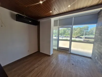 Ponto Comercial para alugar, 40m² no Barra Olímpica, Rio de Janeiro