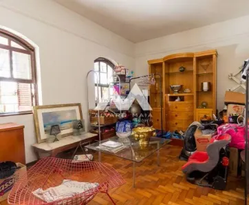 Casa com 8 Quartos para alugar, 360m² no Serra, Belo Horizonte