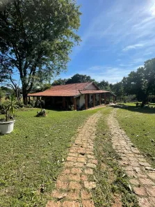 Fazenda/Sítio com 3 Quartos à venda, 200m² no Centro, Piratininga