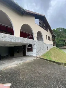 Casa com 5 Quartos para alugar, 250m² no Retiro, Petrópolis