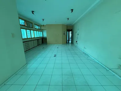 Sala Comercial para alugar, 50m² no Gonzaga, Santos