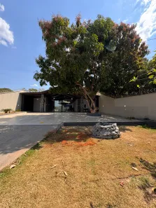 Fazenda/Sítio com 4 Quartos à venda, 360m² no , Abadia de Goiás