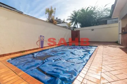 Casa de Condomínio com 3 Quartos para alugar, 240m² no Loteamento Portal do Sol II, Goiânia