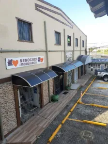 Imóvel Comercial com 3 Quartos para alugar, 100m² no Itapuã, Salvador