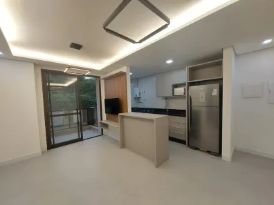 Apartamento com 2 Quartos para alugar, 65m² no , 