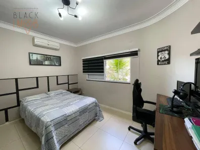 Casa de Condomínio com 4 Quartos à venda, 251m² no Castelo, Tremembé