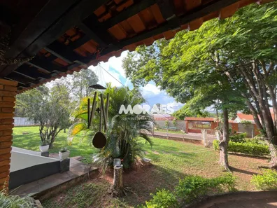 Fazenda/Sítio com 4 Quartos à venda, 611m² no Centro, Piratininga