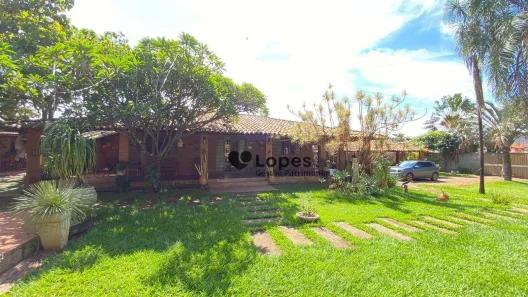 Fazenda/Sítio com 3 Quartos para alugar, 530m² no Parque Buriti, Goiânia