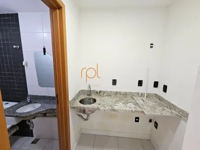 Sala Comercial para alugar, 60m² no Quarteirão Brasileiro, Petrópolis