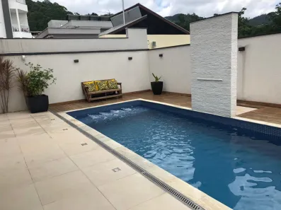Casa de Condomínio com 4 Quartos para alugar, 200m² no Fazenda Rodeio, Mogi das Cruzes