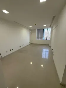 Sala Comercial à venda, 45m² no Stiep, Salvador