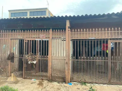 Casa com 3 Quartos à venda, 250m² no Santa Maria, Brasília